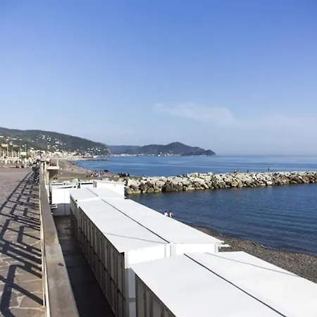 R5@astoria * Lavagna